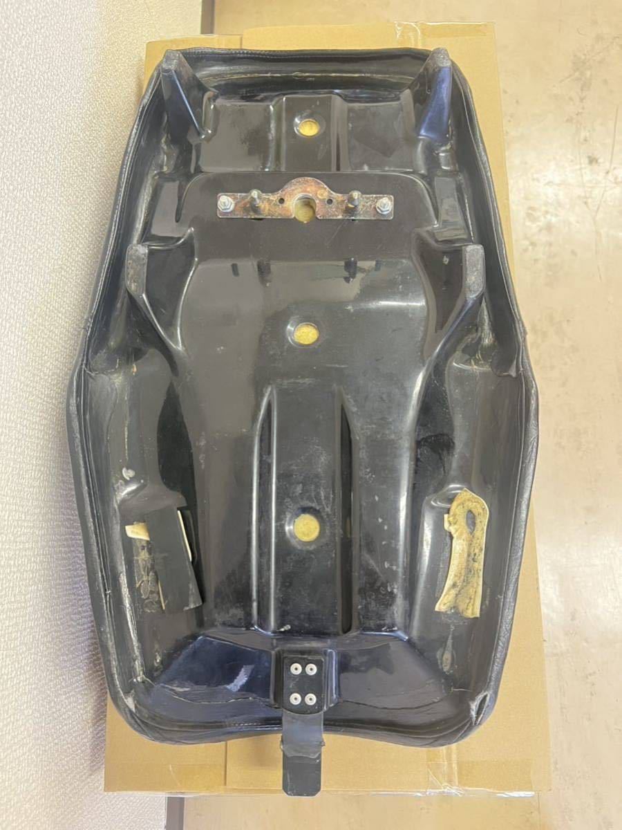 ZRX1100 ZRX1200 シート （金具付） シート ダエグ カワサキ ダエグ共通 ブラックレザー 価格.com