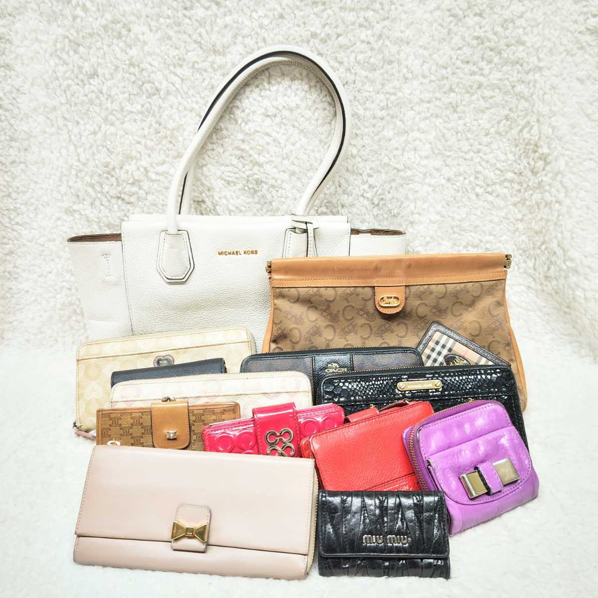 CELINE セリーヌ MIUMIU ミュウミュウ Chloe クロエ バーバリー コーチ 