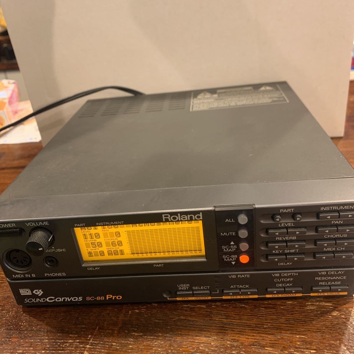 Roland SC-88 取り合い Pro 音源モジュール中古品