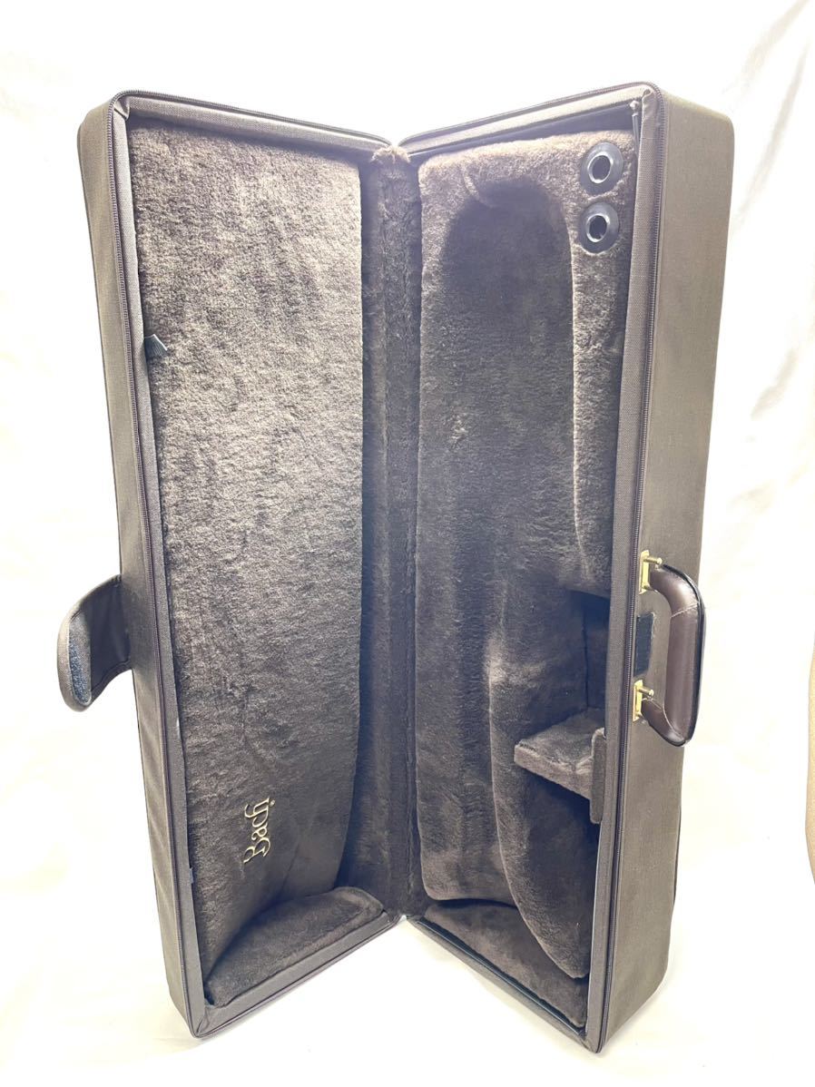 極美品 Bach ストラディバリウス トロンボーン セミハードケース Bach