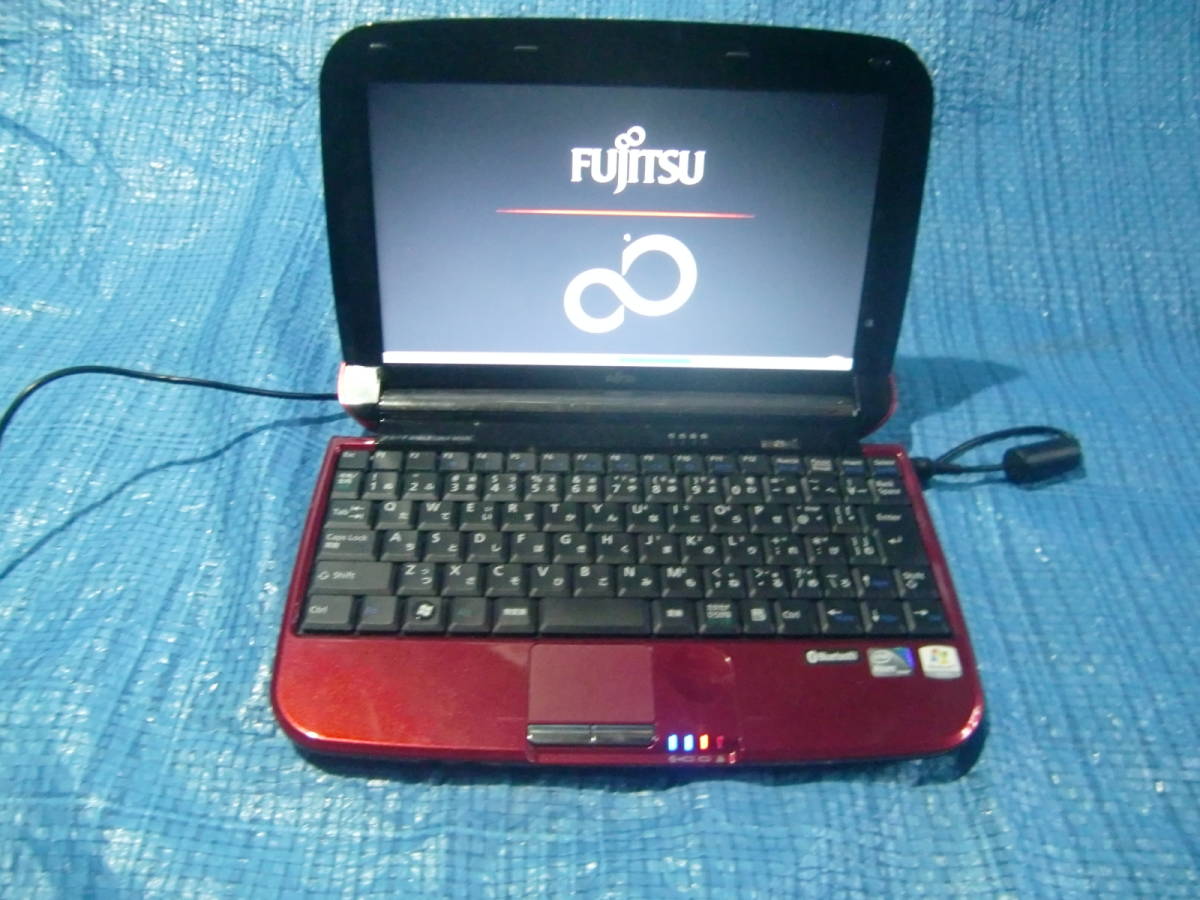 B73送料無料，Office互換ソフトインストール済，小型軽量，内蔵カメラ正常，WINDOWS10-Home-32bit，Update済，ウィルス対策，HDD=320GB，メモリ2GB