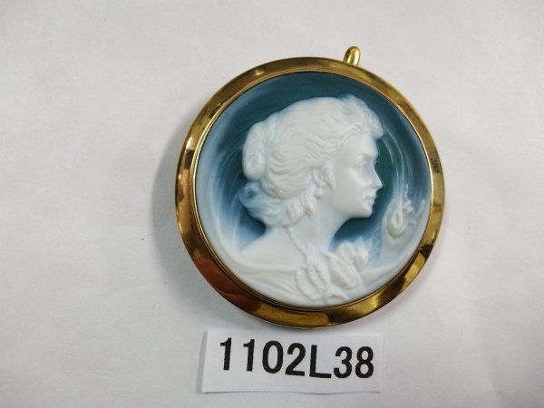 1102L38 カメオ ブローチ＆ペンダント 刻印K18 彫刻品 約21.6g 【公式
