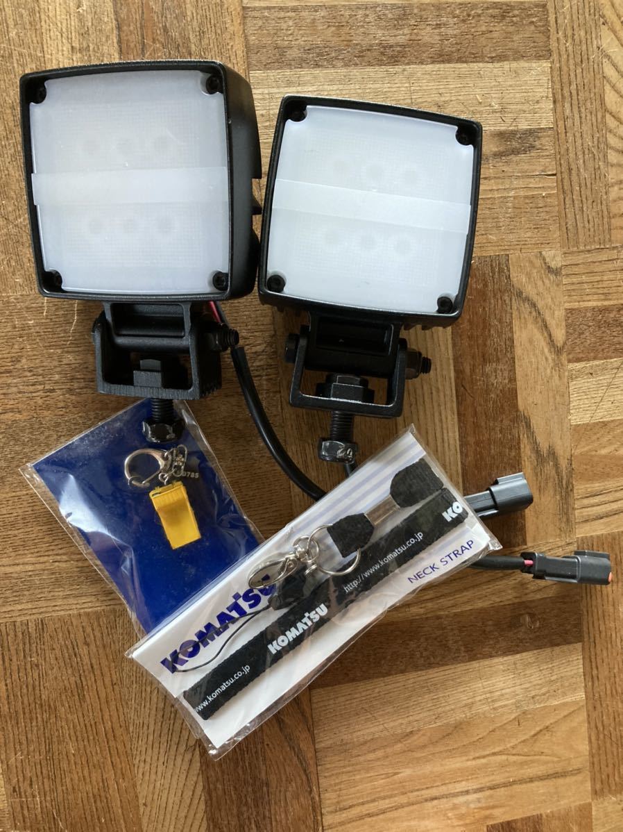 コマツ　純正　LED ホワイトレンズ