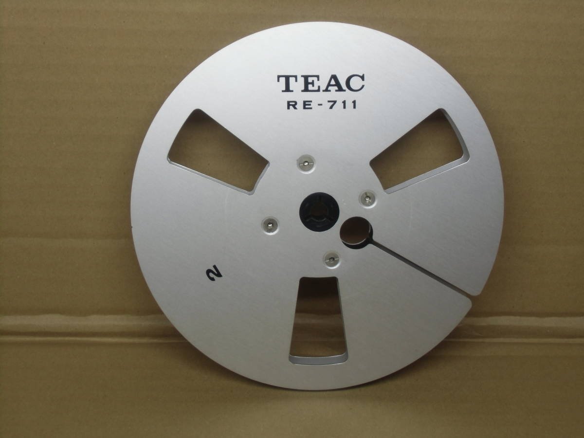 オープンリール（空リール）　TEAC　RE-711　7号メタリック　1本　ジャンク品 TEAC RE-711 メタルリール REEL METAL 返品保証