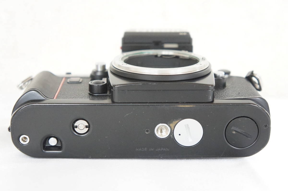 M8339 Nikon F3 HP Nikon Micro-NIKKOR