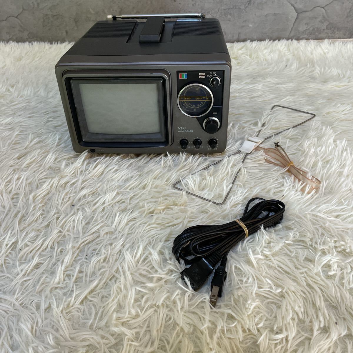 NEC カラーテレビジョン受信機 C-14R40 ブラウン管テレビ 本体