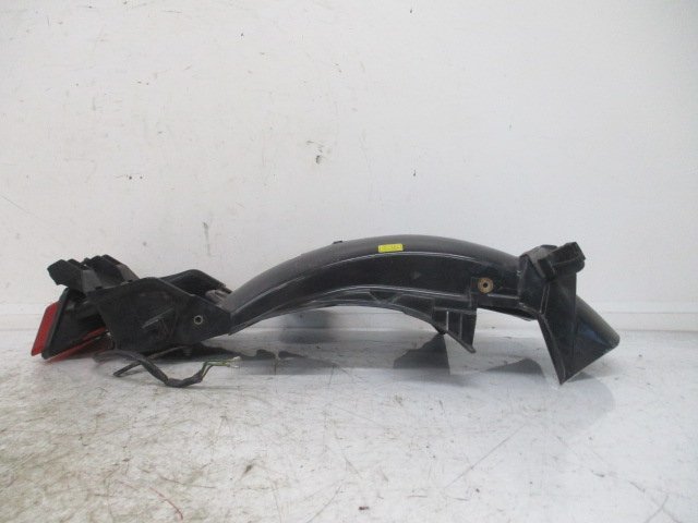 A4L08 CBR400F インナーフェンダー テールランプ付 割れ有 CBR400K