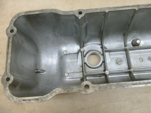 ニッサン純正☆L型6気筒エンジン.バルブカバーNISSAN.OHC☆タペット