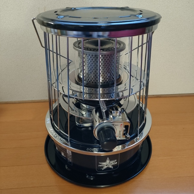 アルパカ New Alpaca 石油ストーブ TS-77JS-C 新品・未使用 専用ケース