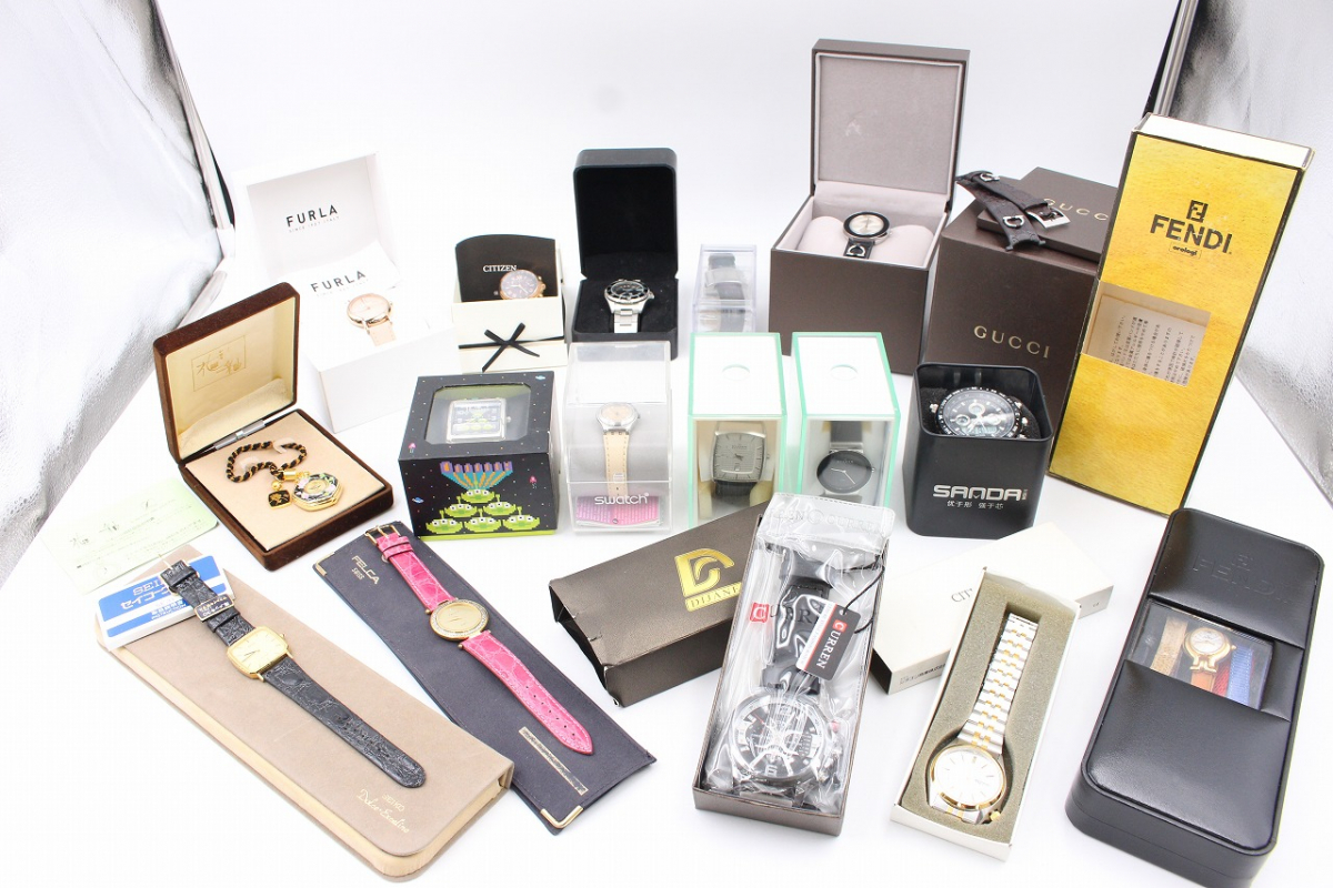 【行董】 箱付き ブランド腕時計 まとめ GUCCI グッチ FENDI フェンディ SEIKO セイコー CITIZEN FURLA CURREN 他 ※ゆうパ※ AZ000BOT83