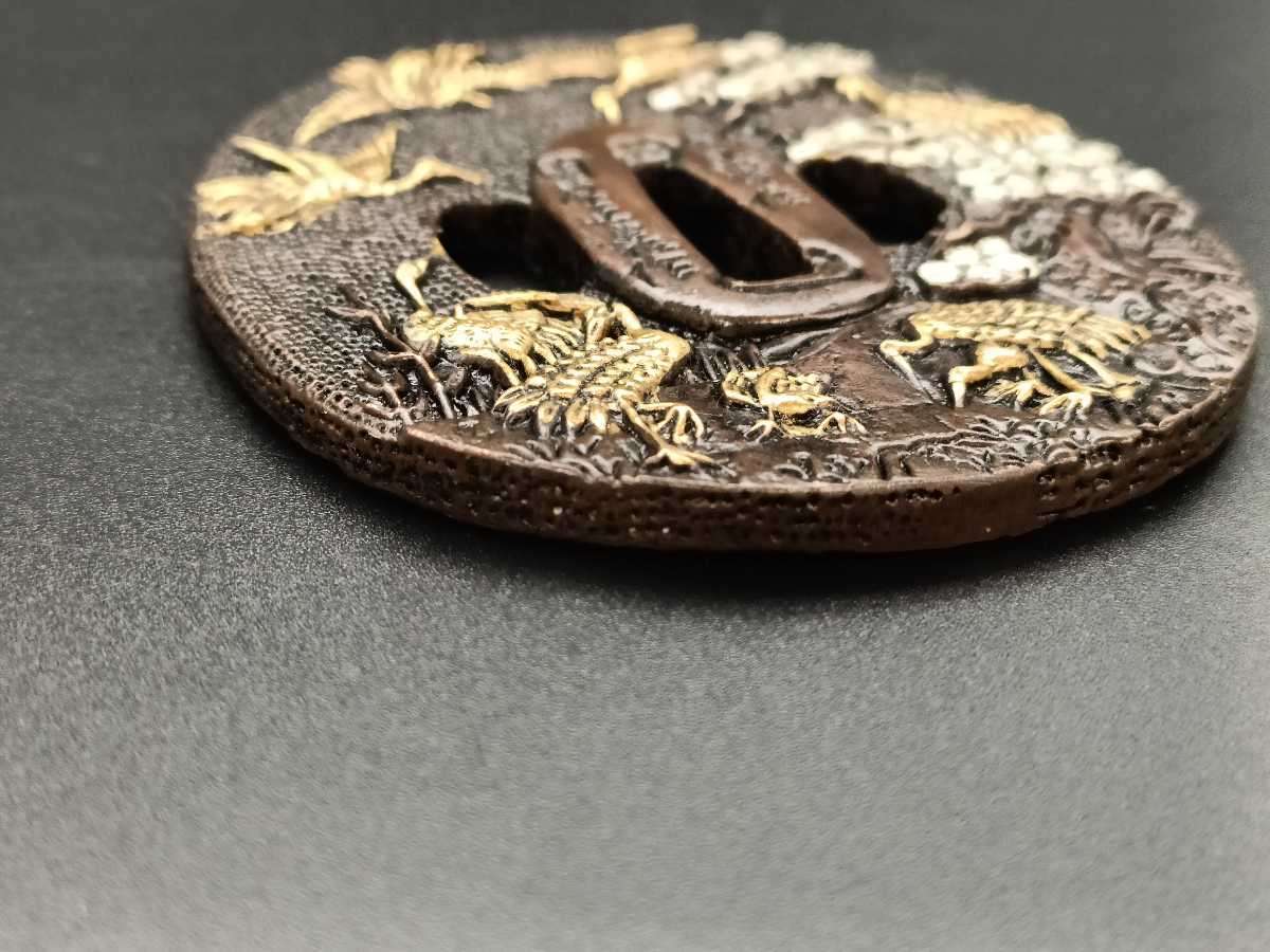 日本刀装具 刀鍔 銅地 細工 鍔 刀の鍔 絵金銀 孔雀の