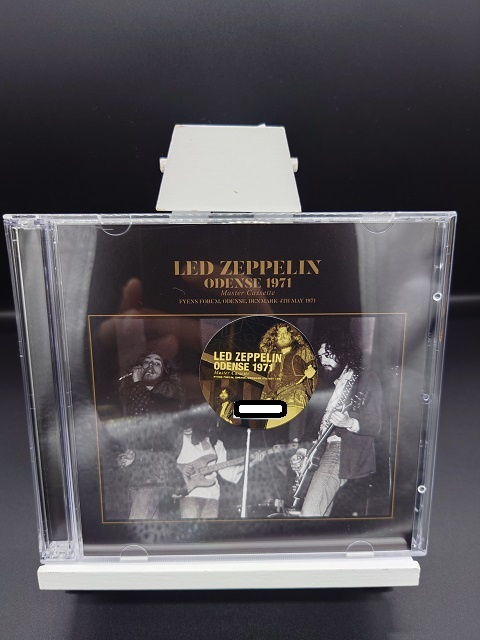 ZEPPELIN ⁄ Led Zeppelin 0 LED ODENSE EMPRESS VALLEY | SUPREME