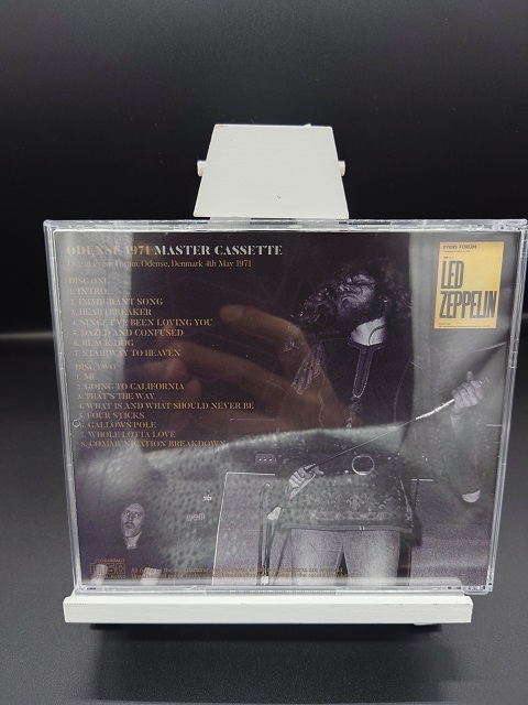 ZEPPELIN ⁄ Led Zeppelin 0 LED ODENSE EMPRESS VALLEY | SUPREME