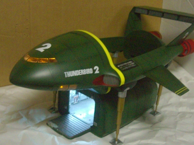 【未使用品】タカラ フルアクション サンダーバード２号　電動伸縮脚 1/144 Podに照明を新設！ タカラ サンダーバード2号 フルアクション 『完動品