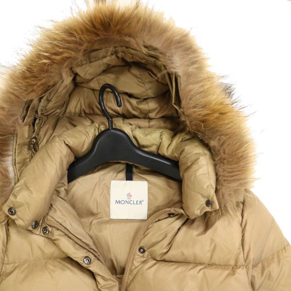 MONCLER モンクレール MONCLER(モンクレール)のファー付きダウン 