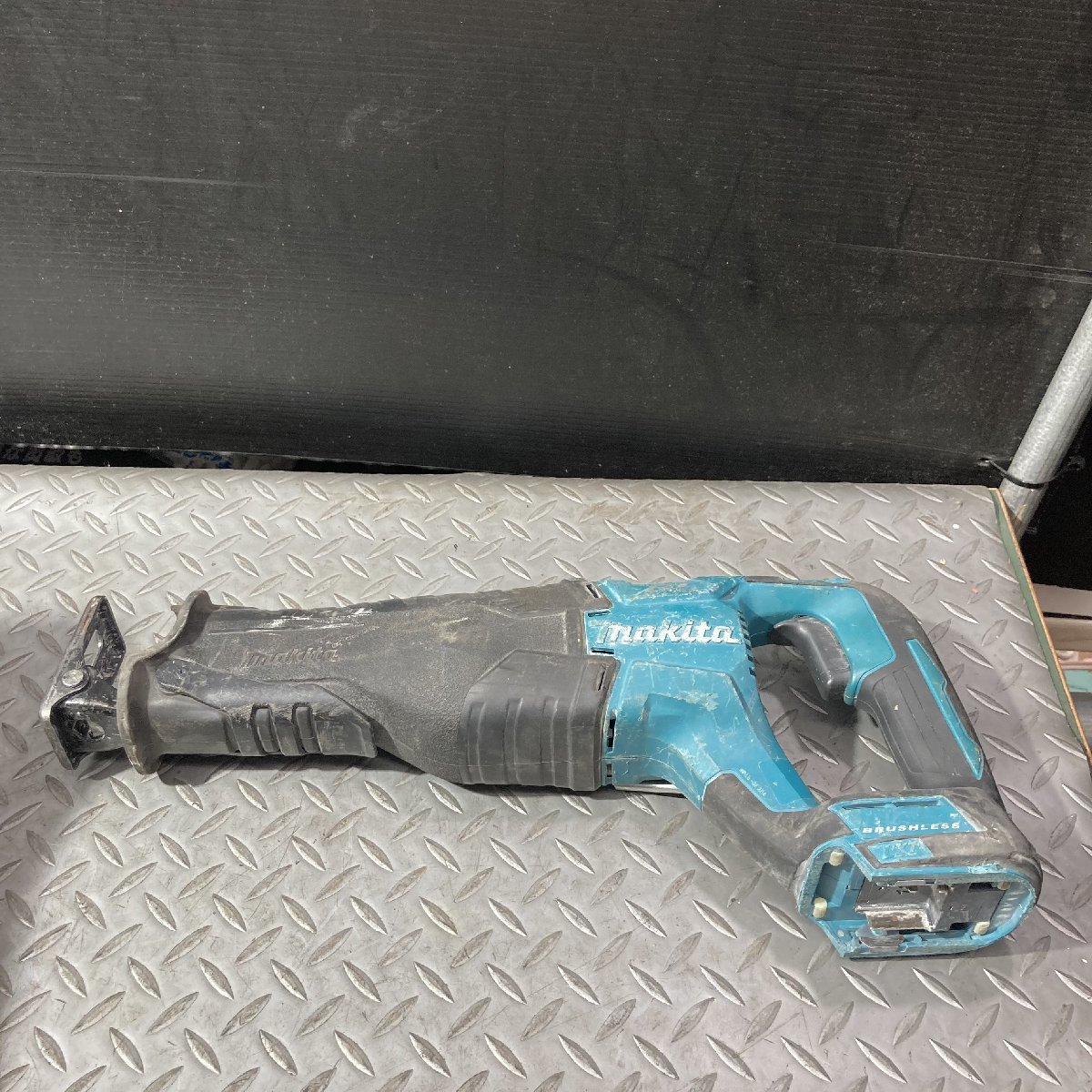 【100%新品，本物保証】 マキタ/makita 18V コードレスレシプロソー 本体のみ JR187DZ ジャンク品 ライト〇 動作 格安スタート(多目的用)｜売買されたオークション情報、yahooの商品情報をアーカイブ公開 - オークファン 多目的用