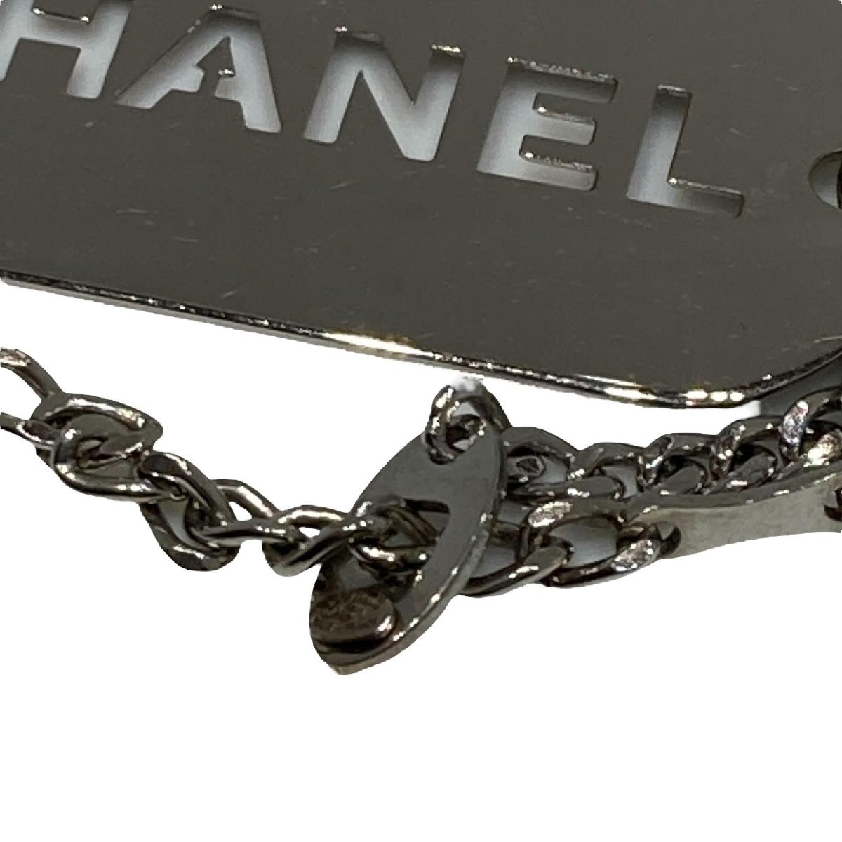 CHANEL KEYRING　シャネルキーホルダー ロゴ 04 V チャーム CHANEL KEYRING シャネルキーホルダー ロゴ 04 V チャーム CHANEL