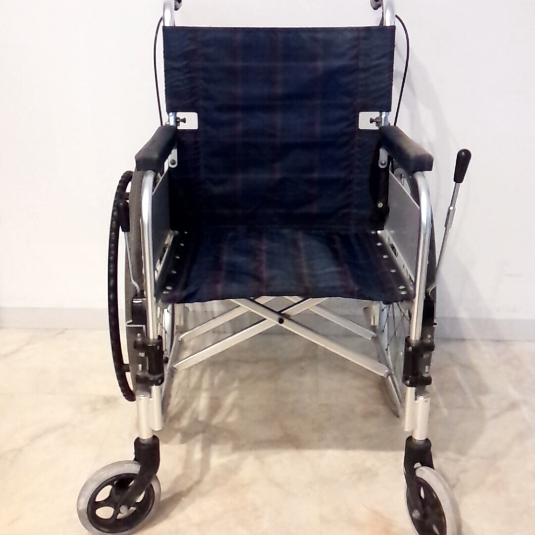 QB8918 NICK ニック 車椅子 ブレーキ付き 自走用 折り畳み チェック 介護用品 車いす 車イス 折りたたみ 折畳み 折畳 介護 ...
