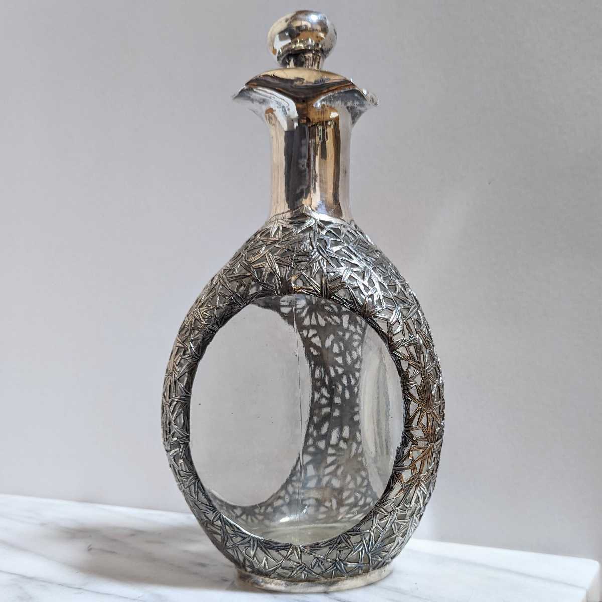 近藤正真 鋳銅 狆 置物 共箱付 犬 彫刻 金工芸 美術品 約21.5cm 流】古美術品 秀山作 古銅 犬 チン置物 一対 箱付 KC604 Yahoo