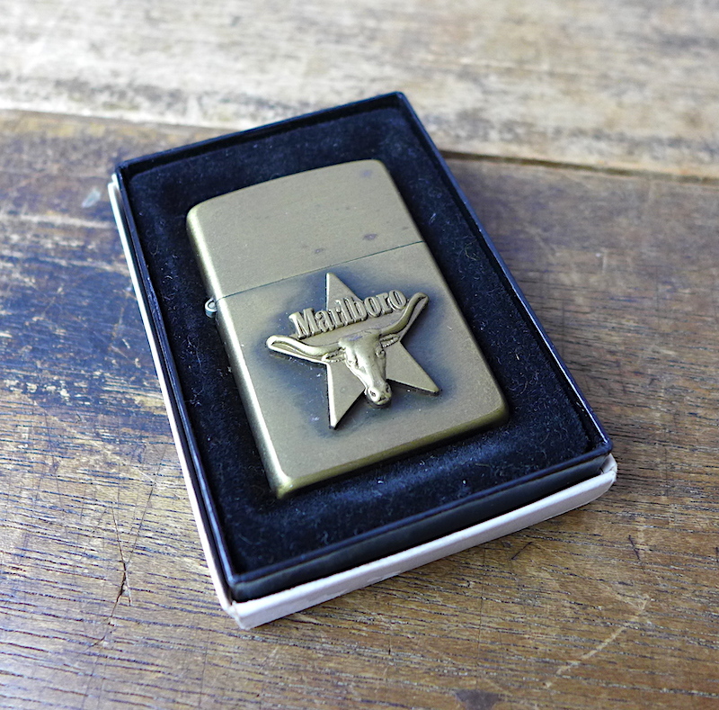  品 ZIPPOライター マルボロ ６(たばこメーカー)｜売買されたオークション情報、yahooの商品情報をアーカイブ公開 - オークファン Zippo