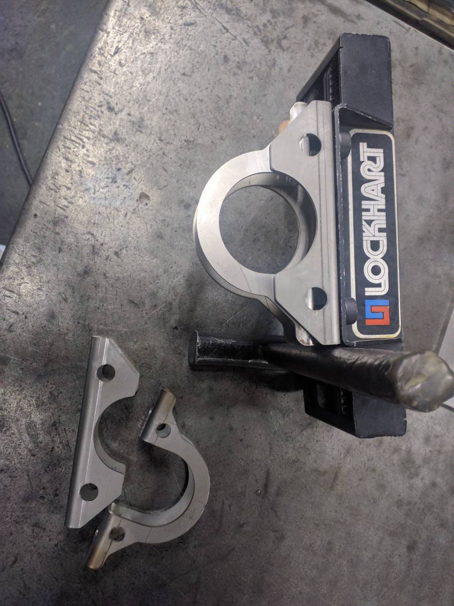 CB400f用ロックハートオイルクーラーブラケット_2