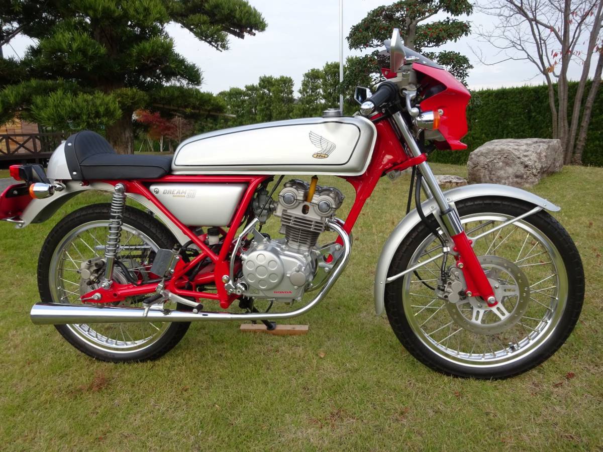 ホンダ ホンダ・ドリーム50は何が素晴らしい？ 50ccなのにDOHCエンジン