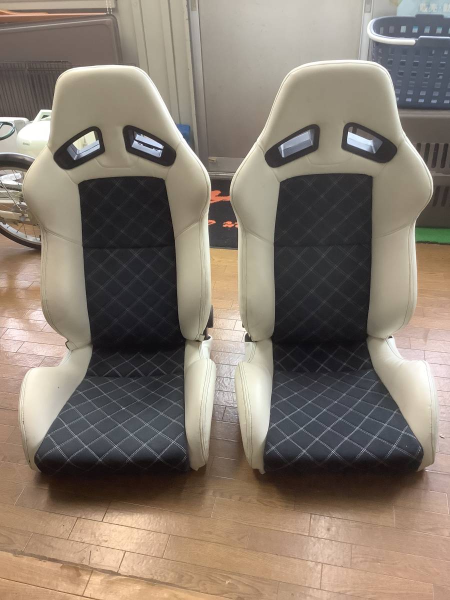 レカロシート セミバケット 張り替え中古2個セット 白黒(本体  