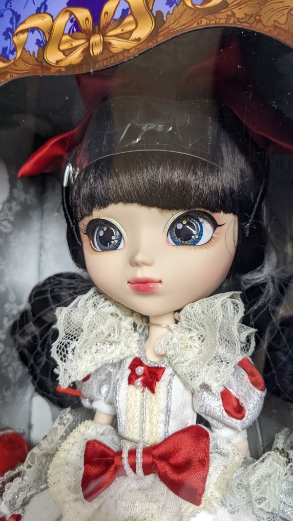 現状品 プーリップ Snow White むつかしく Pullip ドール 人形本体 