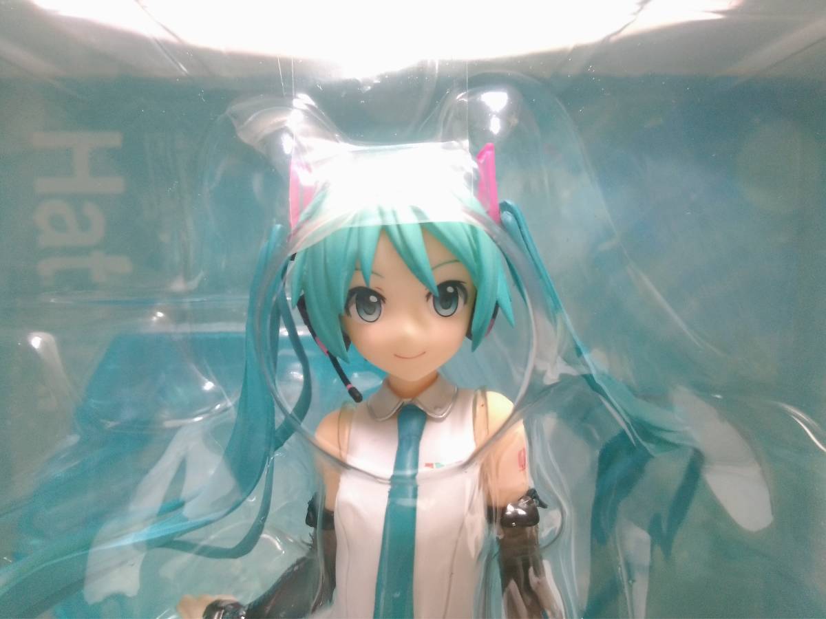 新品未開封品】 初音ミク V4X 1/8 完成品フィギュア キャラクター 