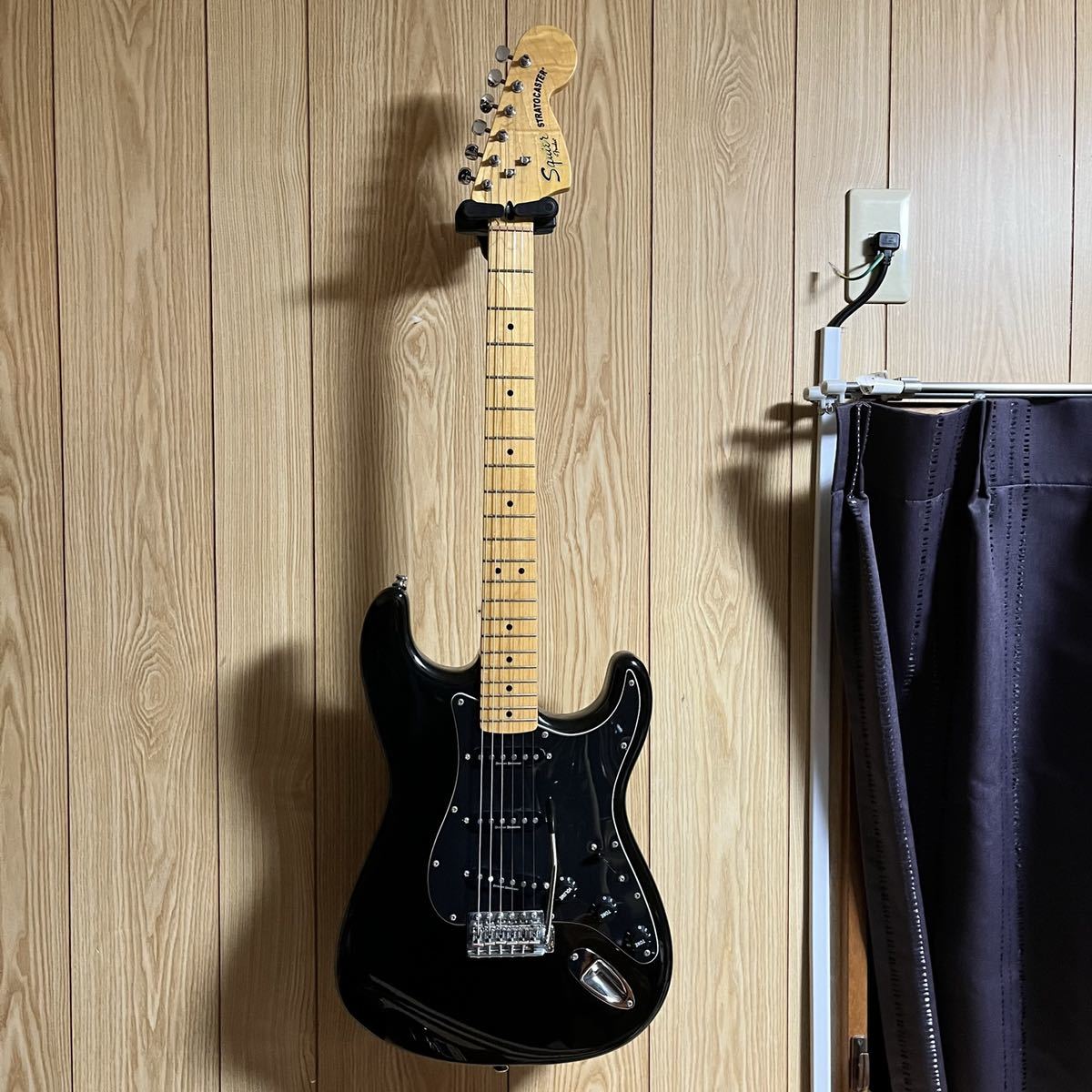Squier by fender 70sストラトキャスター / vintage modfiedシリーズ