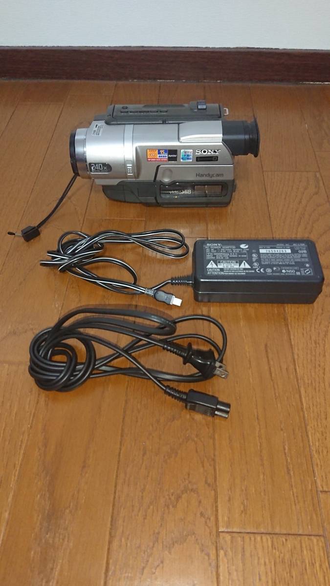 CCD-TRV96 ビデオカメラ Hi8 ①完動品②ジャンク品の 2台セット