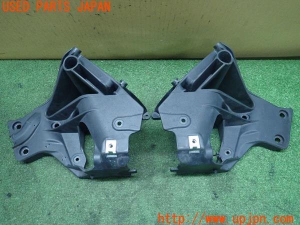 3UPJ=92690501]KTM・RC 390(JYJ42)純正 ヘッドライトステー ホルダー 中古