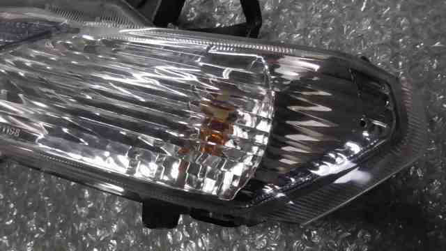 リード125 JF45-1103 の ウインカー 左 *1669704814 中古 の