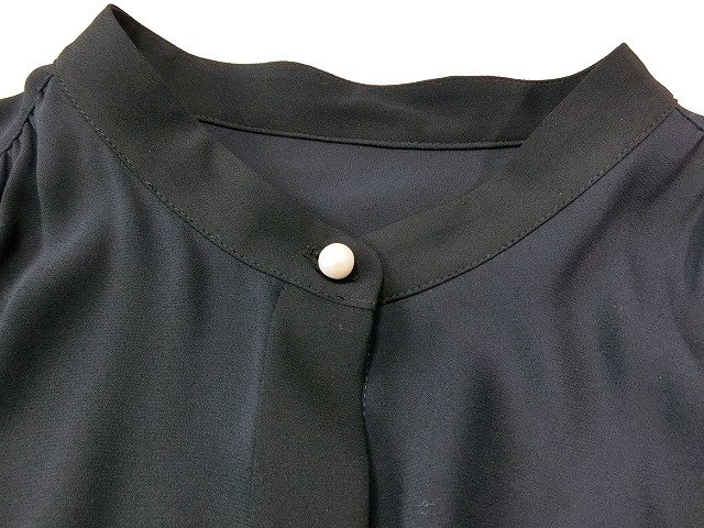 &frasl; 23区 洗えるバックサテンアムンゼン ブラウス バックサテンアムンゼン フロントタックブラウス ブザムディテール リボン付き セール 0 スキッパー フリルデザインシャツ タイプリント VERY掲載バックサテンアムンゼン L S
