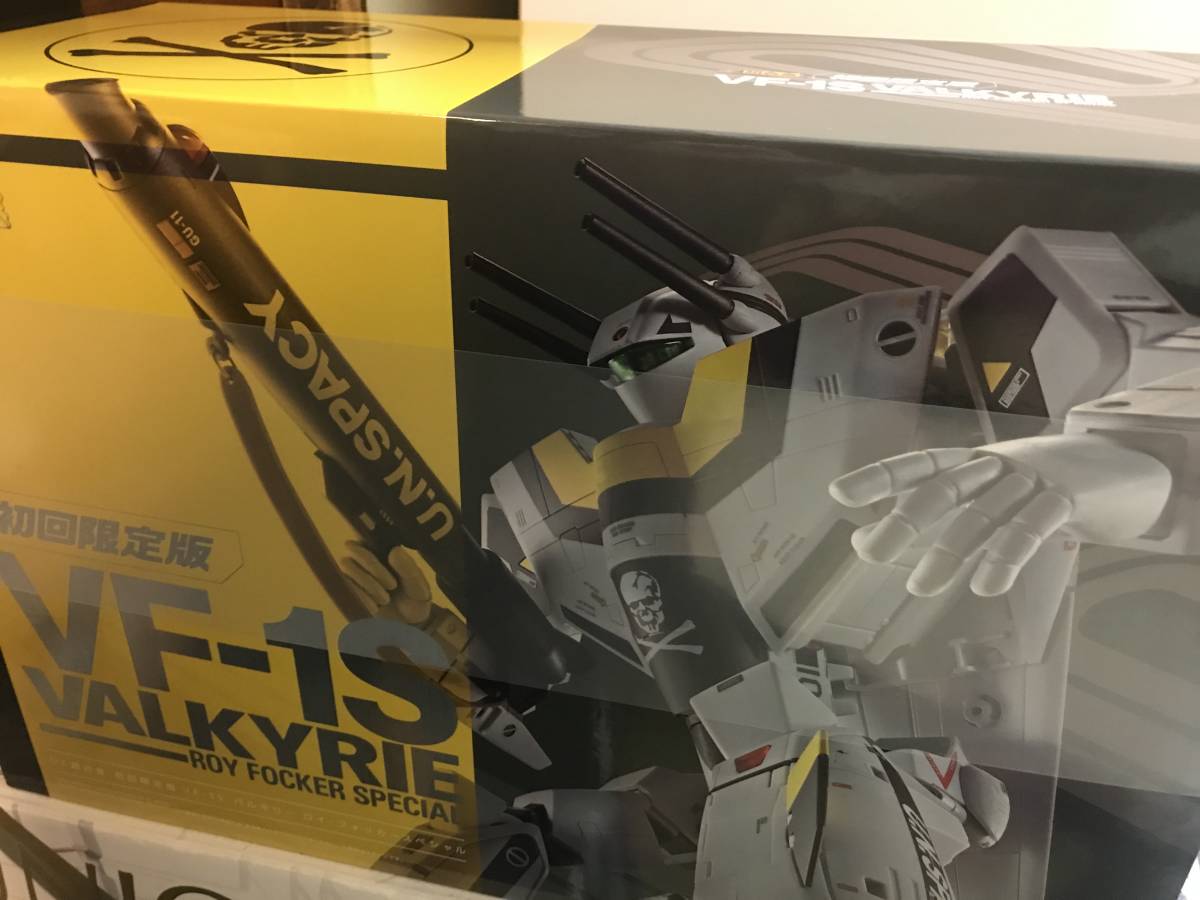 100%新品，定番 DX超合金 初回限定版 VF-1S バルキリー ロイ フォッカー スペシャル(超時空要塞マクロス)｜売買されたオークション情報、yahooの商品情報をアーカイブ公開 - オークファン 超時空要塞マクロス