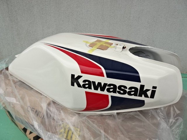 AR50 AR80 カワサキ純正 ガソリンタンク ポーラホワイト 当時物新品 