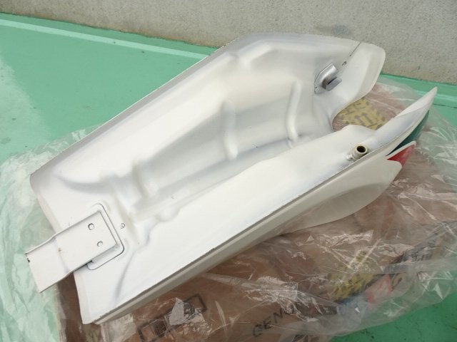 AR50 AR80 カワサキ純正 ガソリンタンク ポーラホワイト 当時物新品 