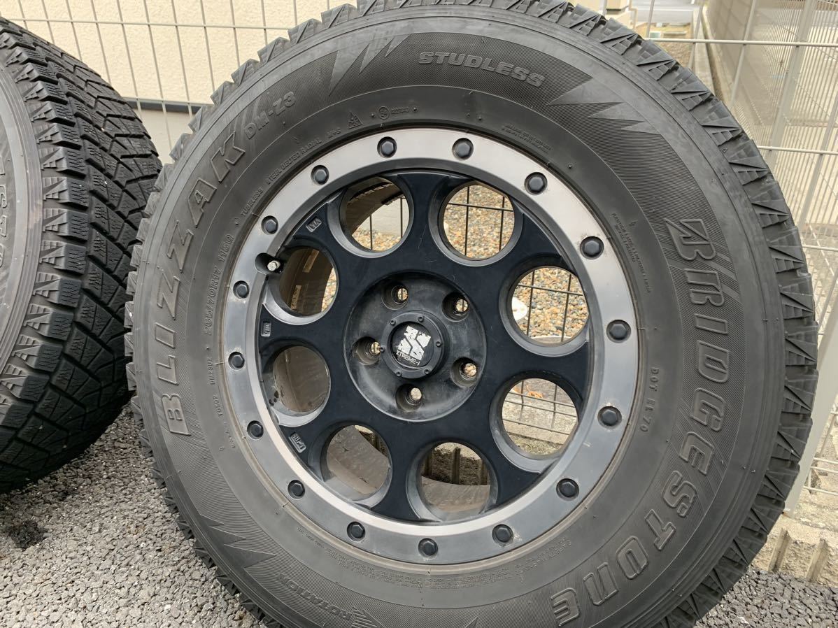 ラングラーjk 17インチ 265/70R17 スタッドレス4本 美品 タイヤ