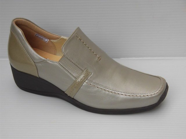 100%新品，新品 24.0 柔らか牛革 SPORTS NINE スポーツナイン 2408 オークP 婦人 レディース ウエッジ パンプス カジュアル スリッポン(ベージュ系)｜売買されたオークション情報、yahooの商品情報をアーカイブ公 ベージュ系