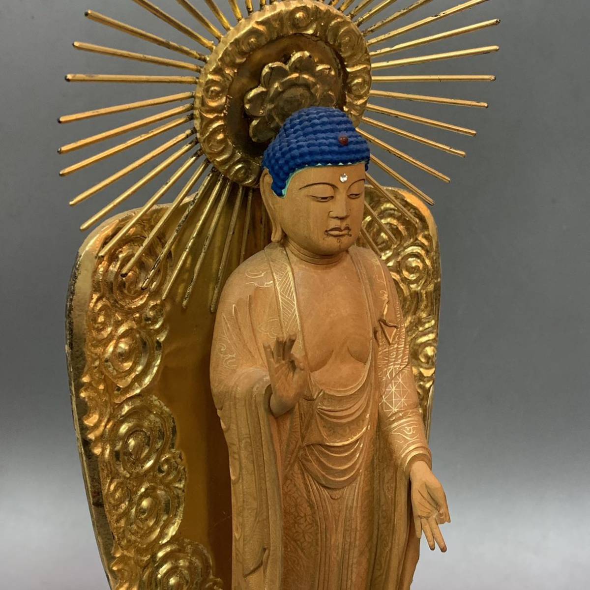 鯆71o） 時代　仏像　阿弥陀如来像　仏教美術　金彩　細密細工　木彫　高さ約41㎝