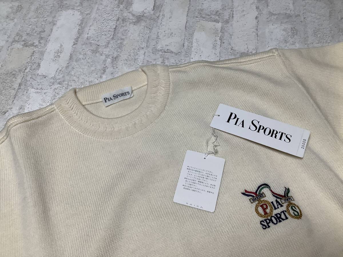 新品未使用　定価26，000円の品　 Mサイズ PIASPORTSピアスポーツ　 刺繍入りカットソー　セーター　ウール100%