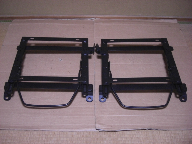 ☆ スカイライン ER34 FR 2WD セミバケ シートレール 左右セット BRIDE 