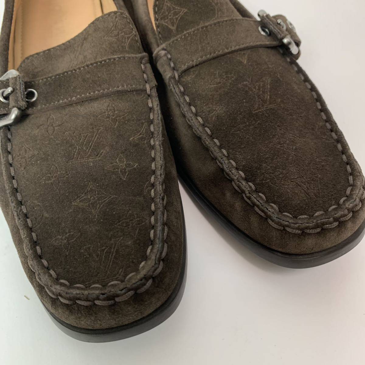 s95 LOUIS VUITTON ルイヴィトン スエードレザー ローファー 本革 