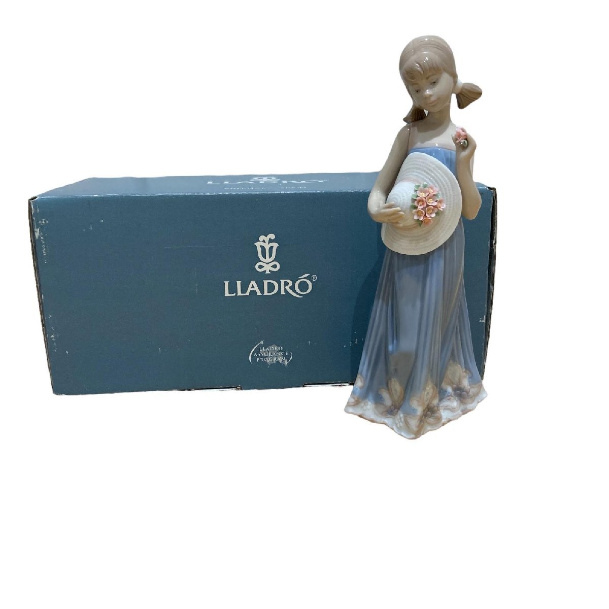 極美品　リヤドロ　LLADRO 　少女コートニー　陶器　フィギュリン　置物　箱有 リヤドロ LLADRO 少女 陶器 - 安い商品を通販サイトから 置物」の人気