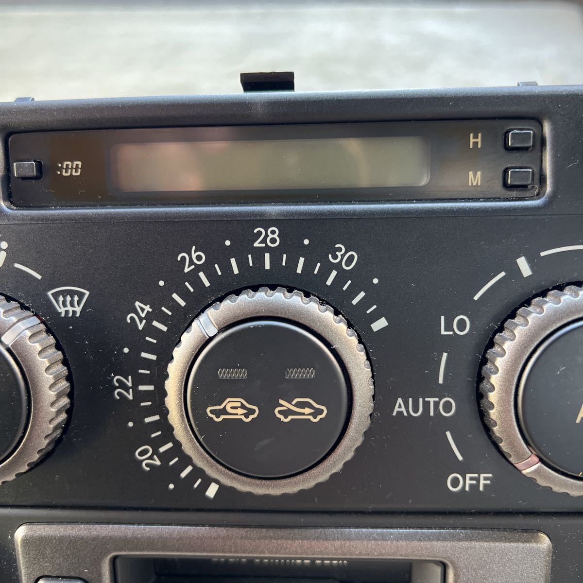 トヨタ純正 センターパネル エアコンパネル オーディオパネル CD