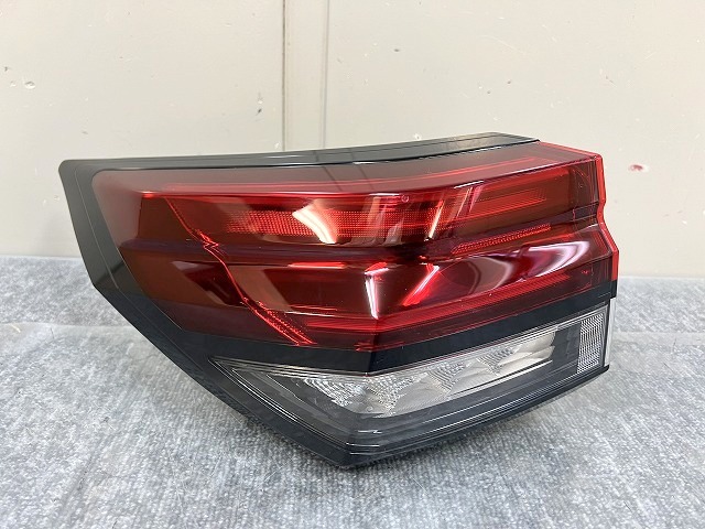 日産 オーラ FE13 左テール 純正 ICHIKOH D269 26555-6XL0A 【P】 292270 オーラ FE13 純正 左 0 ルームランプ 日産 オーラ FE13 左テール 純正 ICHIKOH D269 26555-6XL0A 【P】 292270 オーラ FE13 純正 左 0 ルームランプ