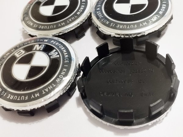 BMW 50周年 Mクラッシック 白/黒 ホイル センターキャップ 56mm 4個