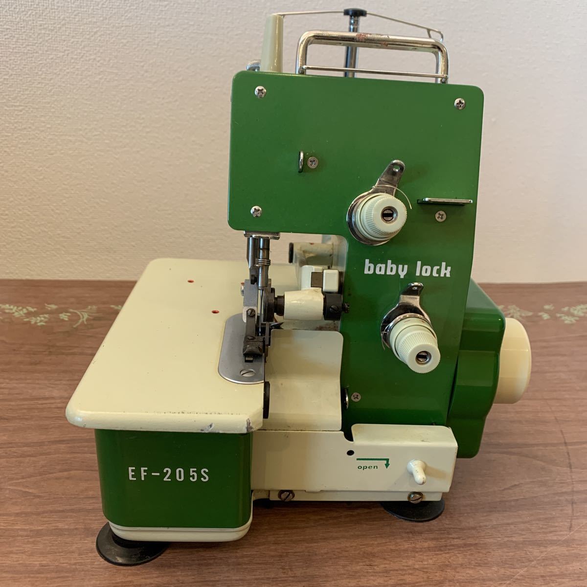 数量限定，最新作 JUKI BABY lock ロックミシン ジューキ EF-205S 動作未確認 電源コードなし(ジューキ)｜売買されたオークション情報、yahooの商品情報をアーカイブ公開 - オークファン ジューキ