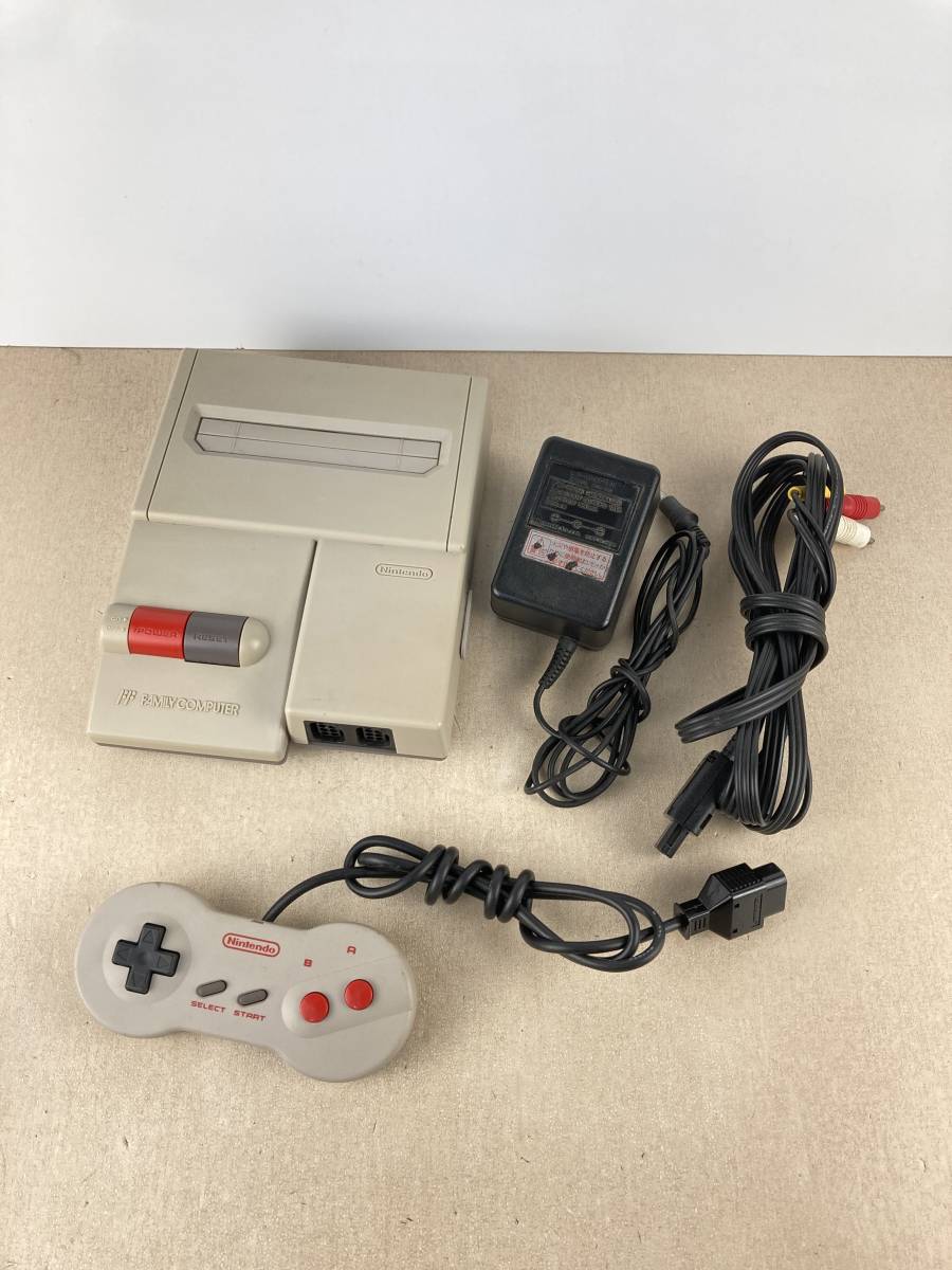 A4945○Nintendo ニンテンドー 任天堂 FAMILY COMPUTER ファミリー