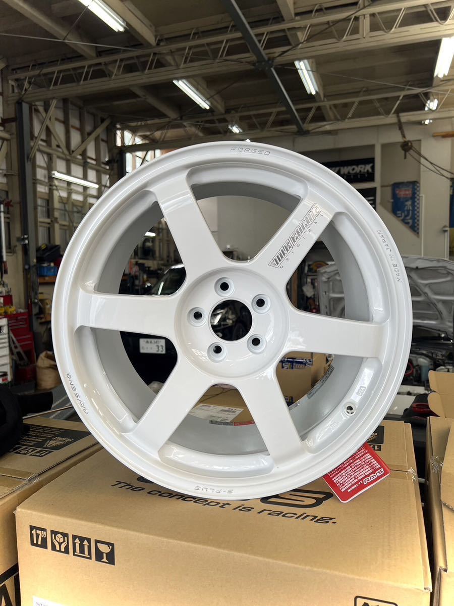  即納 TE37 SAGA S-plus 17&times;9J +45 100/5HダッシュホワイトRAYS レイズ VOLK RACING(社外品)｜売買されたオークション情報、yahooの商品情報をアーカイブ公開 - オークファン 5穴